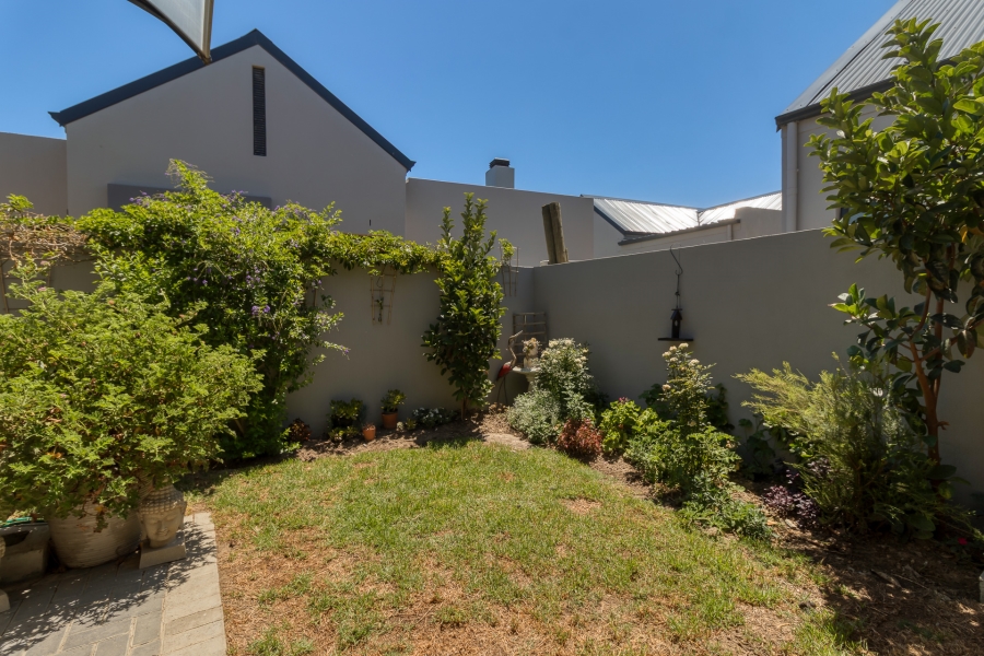 3 Bedroom Property for Sale in Aan de Wijnlanden Western Cape